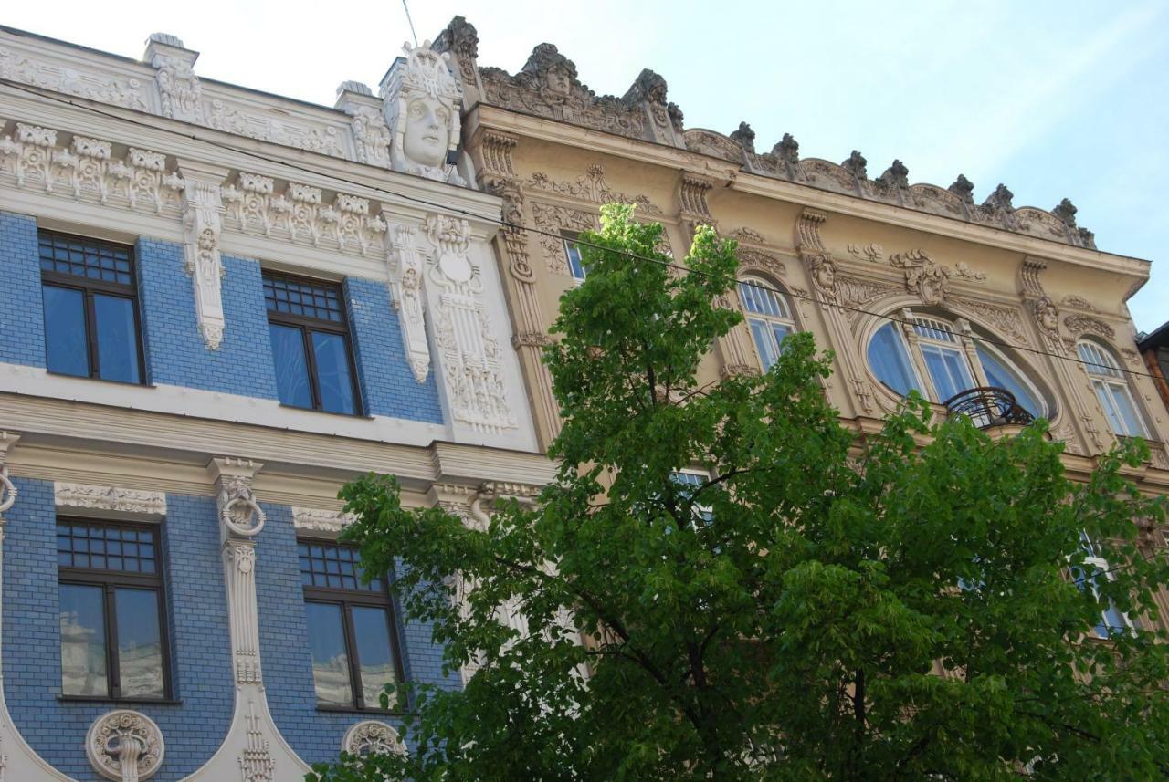 Apartments In Art Nouveau District Riga Exteriör bild
